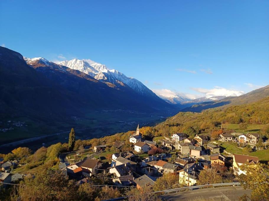 Casa Vacanza Leonardo Lägenhet Chambave Exteriör bild