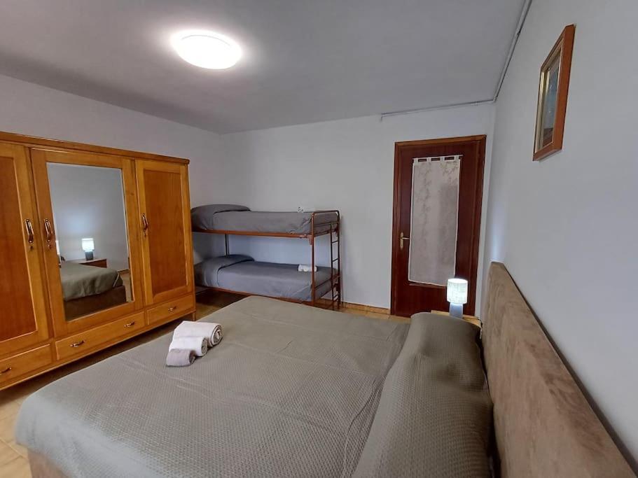 Casa Vacanza Leonardo Lägenhet Chambave Exteriör bild